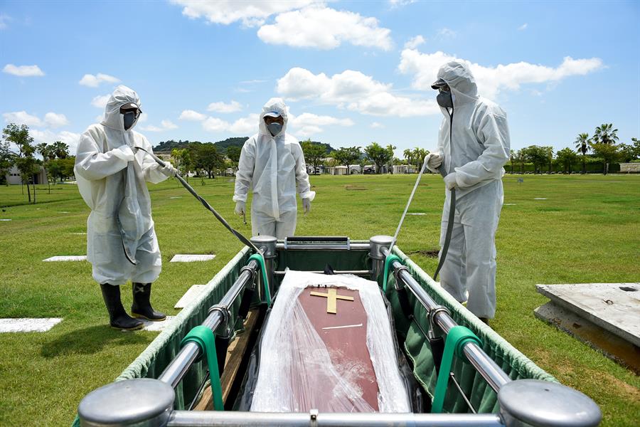 Mochilera chilena fue enterrada en Ecuador en lugar de una ecuatoriana