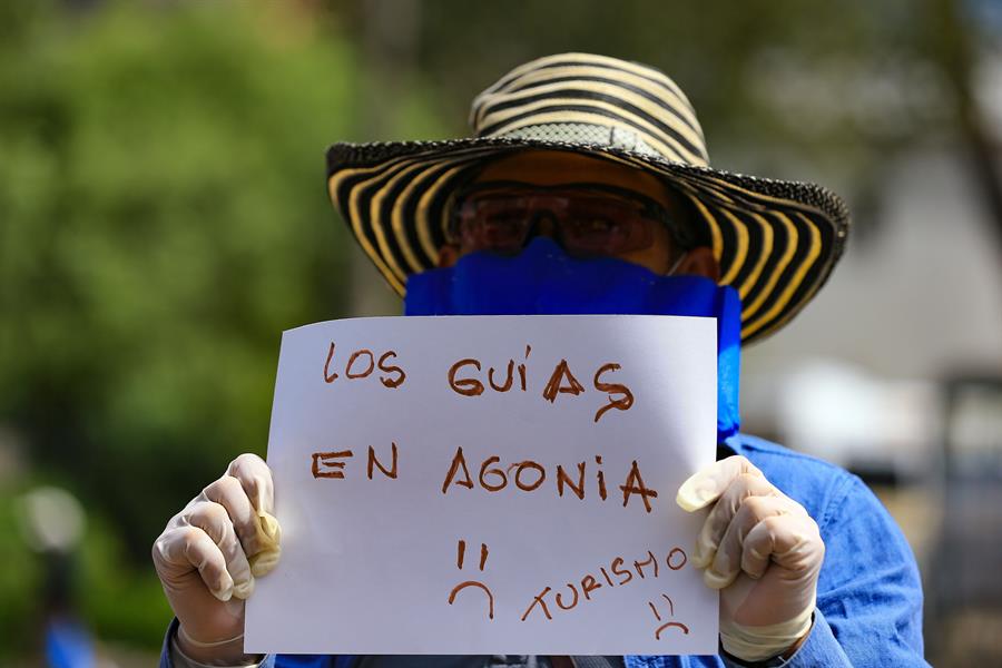 Guías turísticos de Ecuador hacen huelga para pedir apoyo