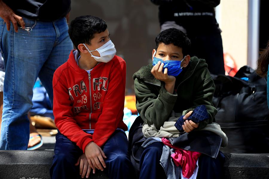 Plataforma informa a jóvenes migrantes sobre COVID-19 y derechos en Ecuador