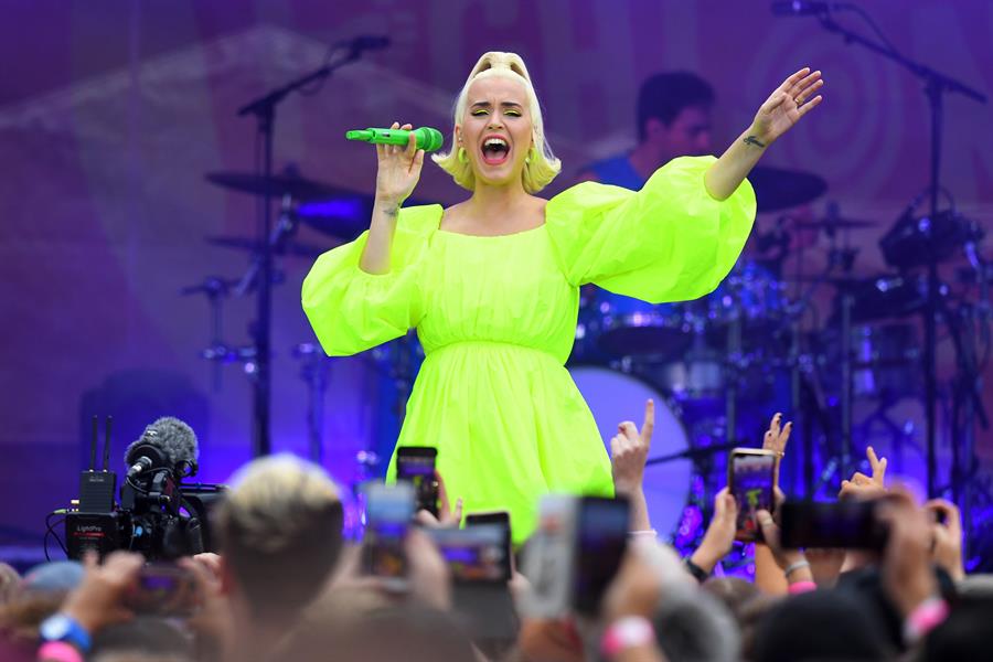 Katy Perry, Guetta y Steve Aoki prometen un Tomorrowland virtual histórico