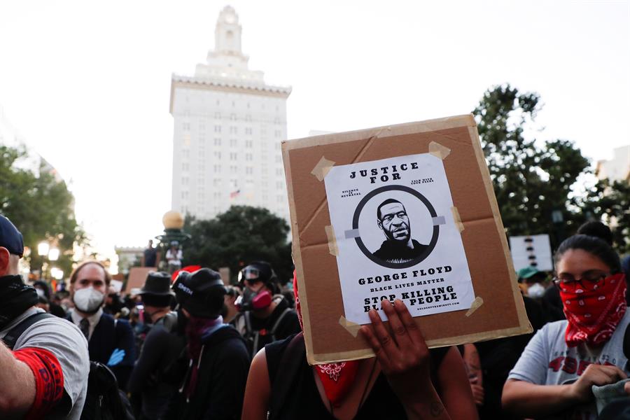 Autopsia revela que George Floyd dio positivo para COVID-19 semanas antes de morir