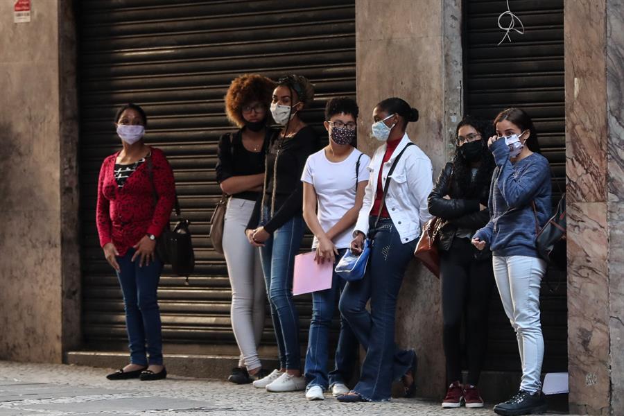 Ecuador registra más de un millón de desempleados, según encuesta