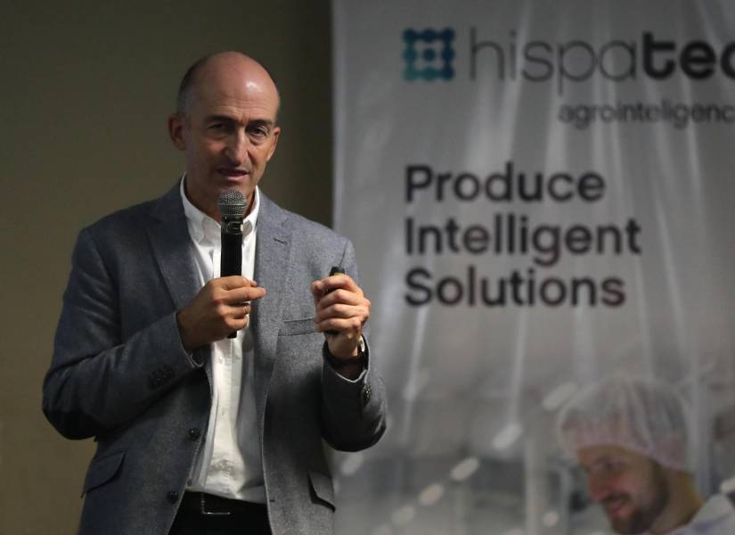 El director ejecutivo de la empresa española Hispatec, José Luis Molina, habla durante un evento este miércoles, en Lima (Perú). EFE/ Paolo Aguilar