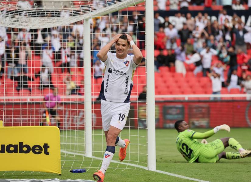 Álex Arce regresará a Independiente Rivadavia con contrato hasta el 2028.