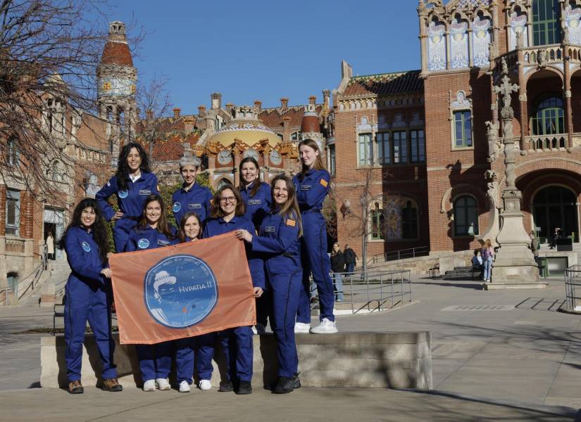 Nueve mujeres astronautas del proyecto Hypatia II.