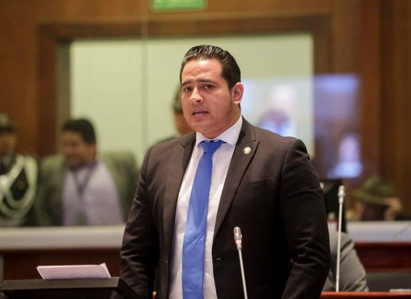 Aleaga fue legislador hasta 2023.