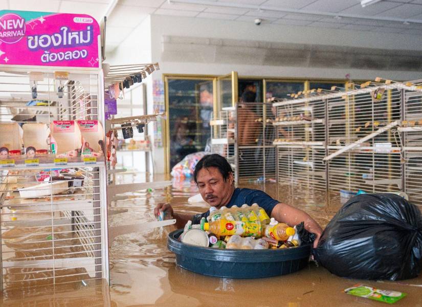 Inundaciones en Asia dejan más de 1 000 fallecidos en Indonesia, Sri Lanka y Tailandia.