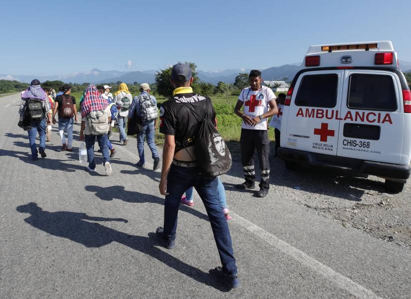 Imagen de una ambulancia que auxilia a migrantes en Oaxaca, México.