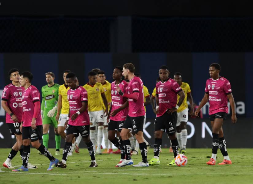 Matías Fernández reclamó por el arbitraje de Yerson Zambrano en el encuentro entre Independiente del Valle vs. Barcelona SC.