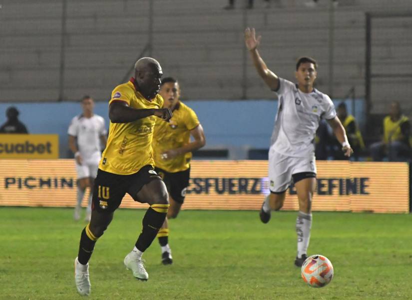 Octavio Rivero reemplazará a Felipe Caicedo en el once inicial de Barcelona SC.