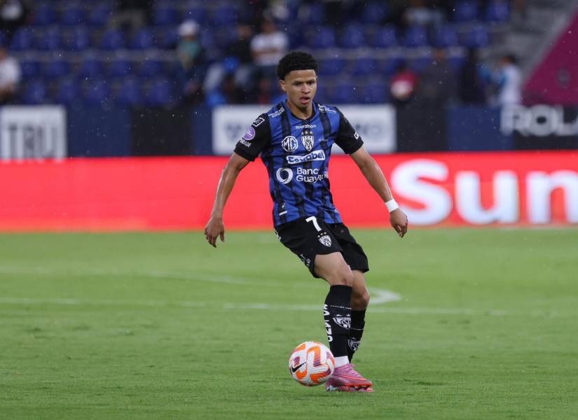 Patrik Mercado arregla su contrato para jugar en Europa para el 2026.