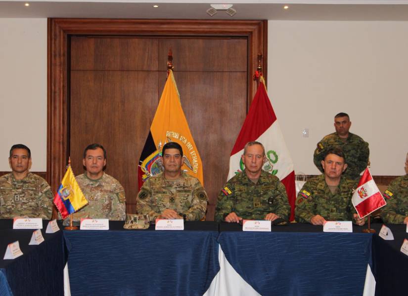 Ecuador y Perú acuerdan reforzar seguridad en la frontera
