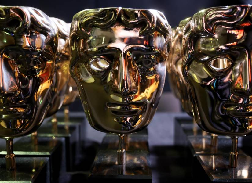 La escultura del premio BAFTA es una máscara que representa el símbolo tradicional del teatro y la tragicomedia.