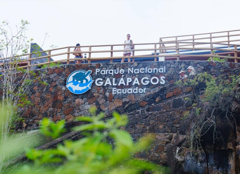 Imagen de la nueva plazoleta para el acceso a Tortuga Bay, en la isla Santa Cruz, Galápagos.