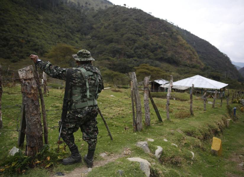 Fotografía de archivo de guerrillero de las disidencias de las FARC.