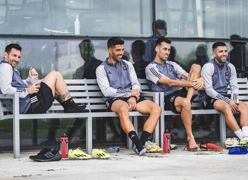 Lionel Messi, Luis Suárez, Sergio Busquets y Jordi Alba después del entrenamiento del Inter Miami