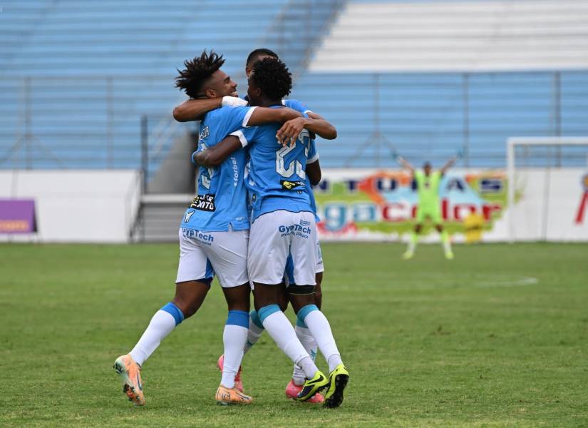 Manta se adueñó del liderato del cuadrangular del no descenso de la LigaPro.