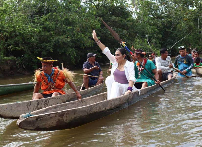 Imagen de Verónica Abad en su cierre de campaña en Shushufindi, Sucumbíos, el 12 de octubre del 2023.