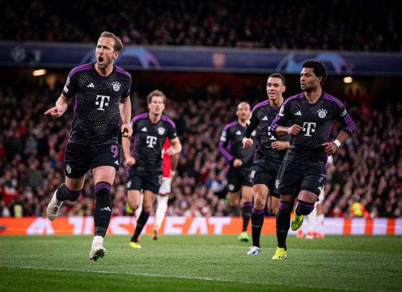 Harry Kane festejando luego de un gol.