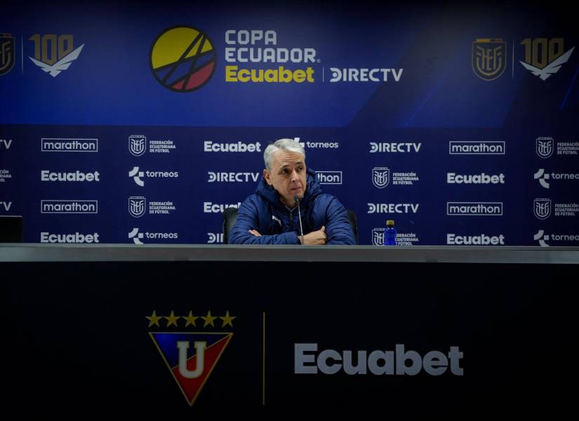 El entrenador de Liga de Quito, Tiago Nunes, en rueda de prensa p