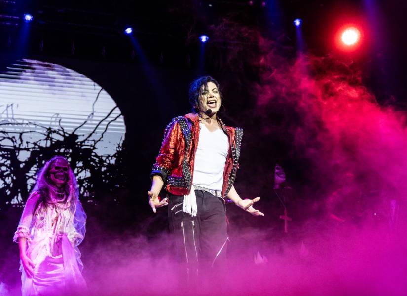 El doble de Michael Jackson en su presentación.