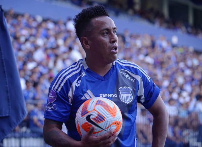 Christian Cueva rescindió su contrato con Emelec.