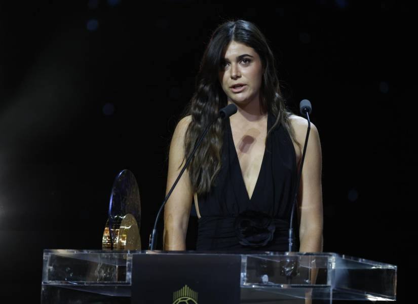 La fundación Xana recibió el premio Sócrates en la gala del balón de Oro 2025.