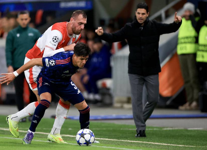 El ecuatoriano Piero Hincapié fue titular por primera vez con el Arsenal en Champions League