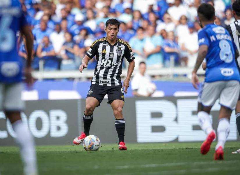 Alan Franco es duda para disputar la final de la Copa Sudamericana con el Atlético Mineiro.