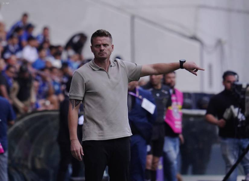 Cristian Nasuti puede quedarse como entrenador de Emelec hasta inal de temporada.