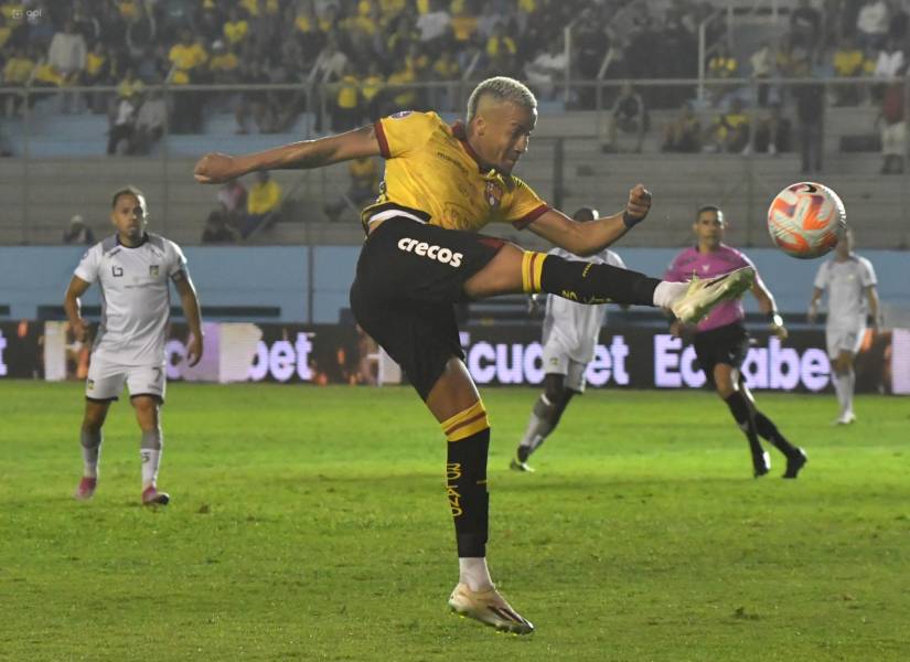 Barcelona SC renovó por tres temporadas a Byron Castillo.