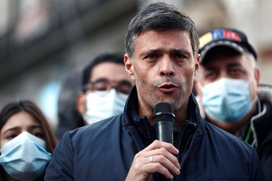 Leopoldo López viaja a Colombia por frente contra Maduro