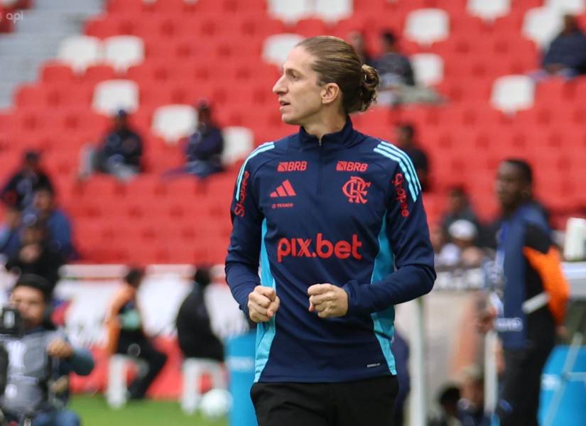 Filipe Luis elogió a Gonzalo Plata con el Flamengo.