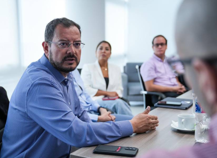 El presidente de El Nacional, Marco Pazos, culpó a Lucía Vallecilla por la deuda con Éver Hugo Almeida.