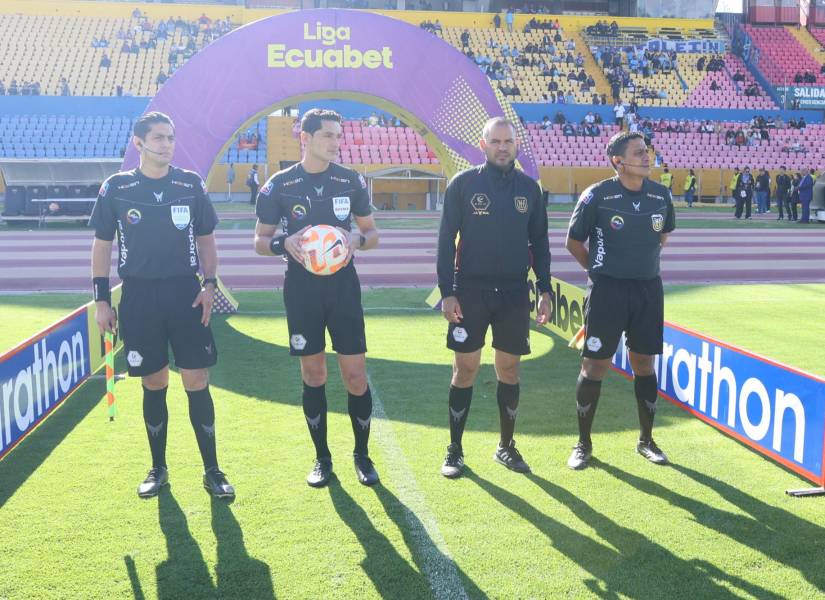 Varios clubes se han quejado con la CNA por el nivel de los árbitros.