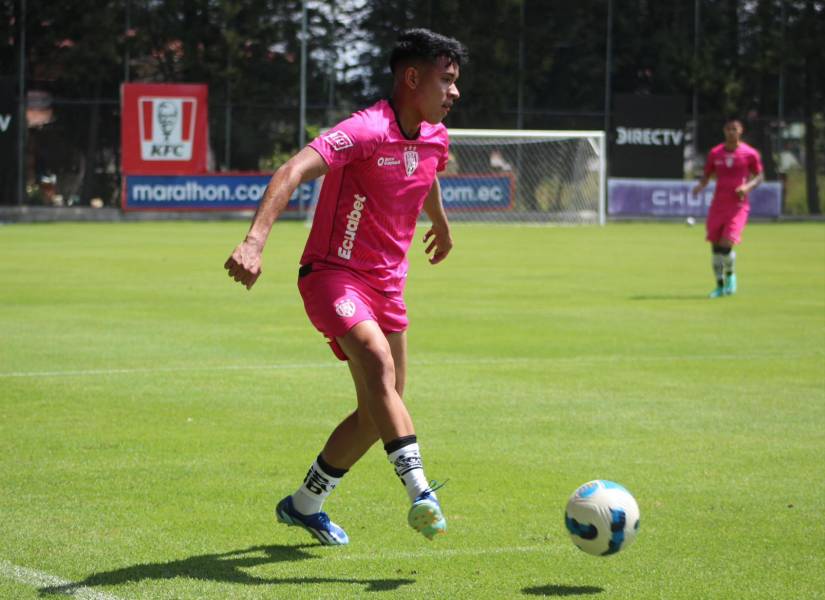 Kendry Páez en entrenamiento con Independiente del Valle.