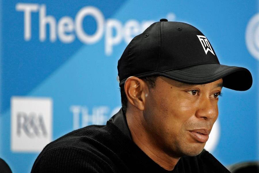 Tiger Woods es hospitalizado tras accidente vial en California