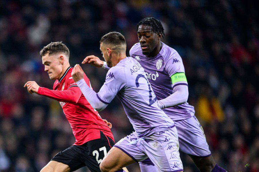 UEFA Europa League: El Bayer Leverkusen de Piero Hincapié perdió 2-3 ante el As Mónaco