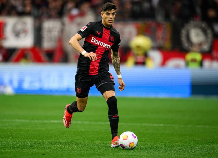 Piero Hincapié, durante el partido del Leverkusen ante el Hoffenheim.