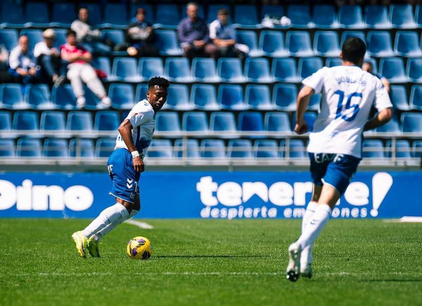 Anthony Landázuri lleva cuatro partidos disputados con el CD Tenerife.