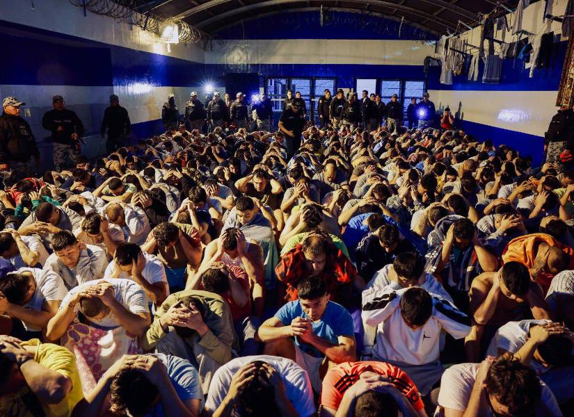 Presos durrante operativo liderado por el presidente de Perú, José Jerí.