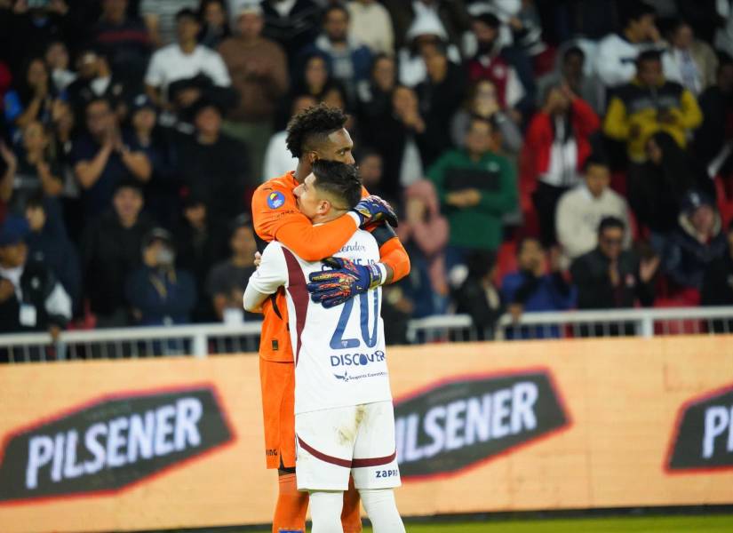Los jugadores de Liga de Quito celebran su paso a la final de la Copa Ecuador