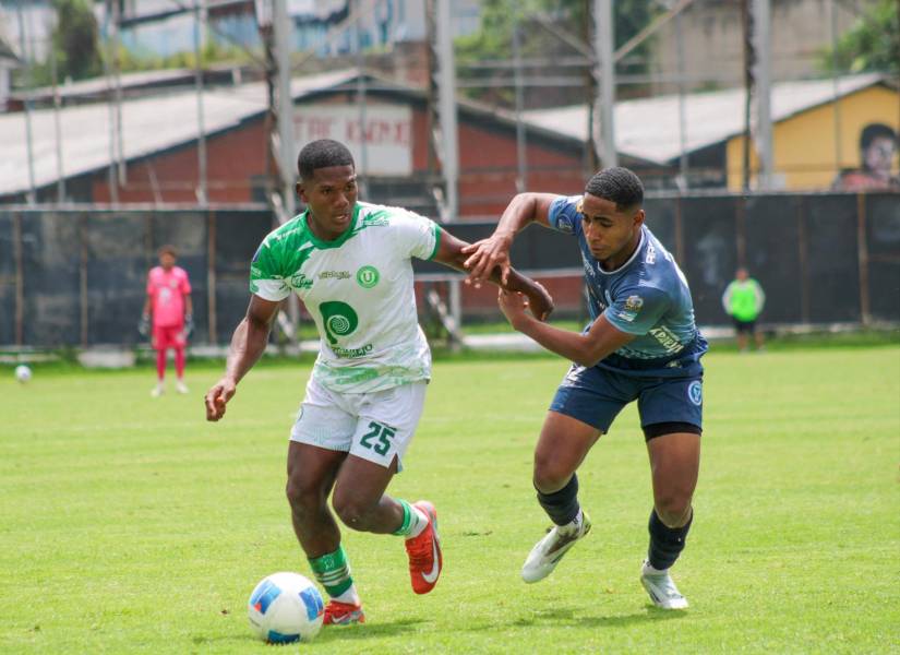 Liga de Portoviejo igualó 0-0 con Aampetra en la ida de las semifinales del Ascenso Nacional.