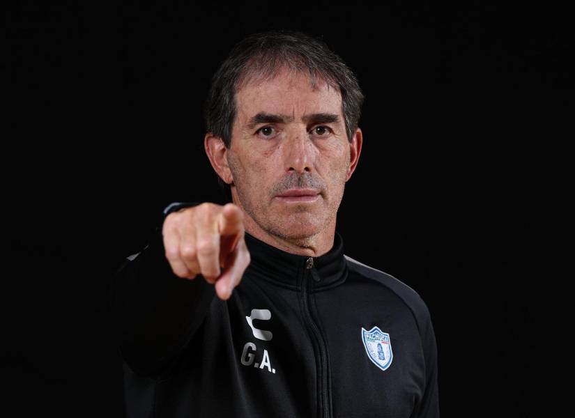 Guillermo Almada analiza no seguir en el Pachuca después de acabar el Mundial de Clubes.