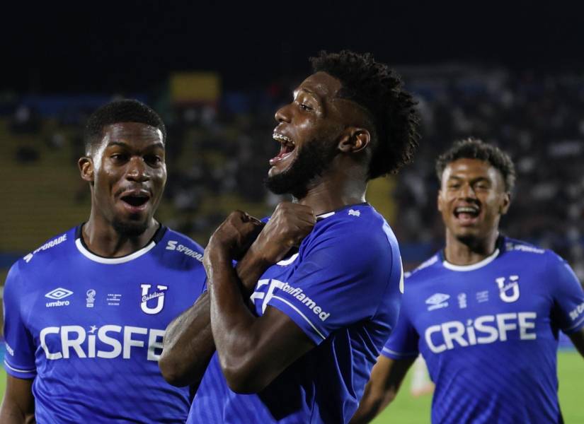 José Fajardo celebra el tercer tanto de la U Católica en la final de la Copa Ecuador ante Liga de Quito.