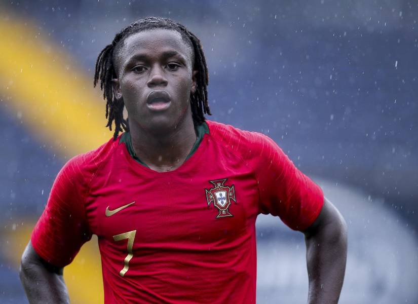 Geovany Quenda, resalta por su pegada.