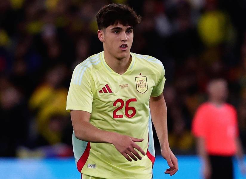 Pau Cubarsí es considerado un mediocampista con alto IQ dentro del campo.