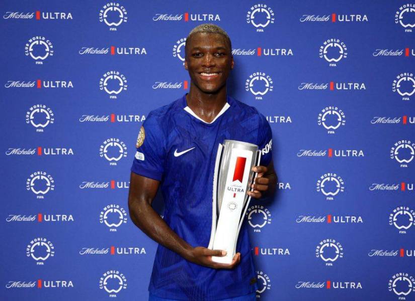 Moisés Caicedo fue elegido el mejor jugador del encuentro entre Benfica y Chelsea.