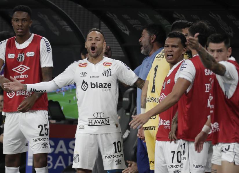 Neymar lleva lesionado desde la semifinal del Campeonato Paulista.