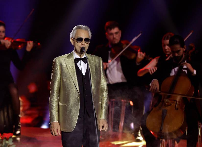 Andrea Bocelli durante uno de sus conciertos.